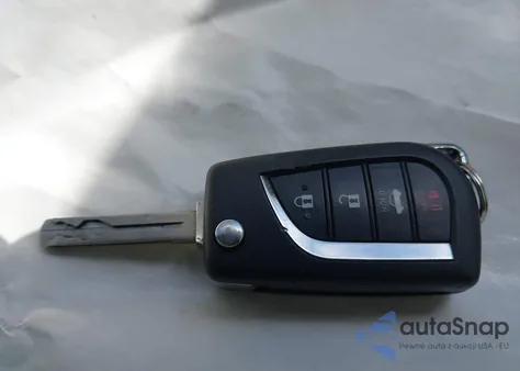 2023 Toyota Camry Le z USA, uszkodzony, nr VIN 4T1C11AK8PU129005